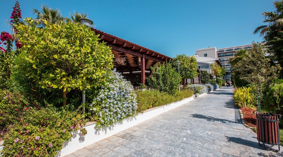 Palm Wings Beach Resort & Spa Kuşadası