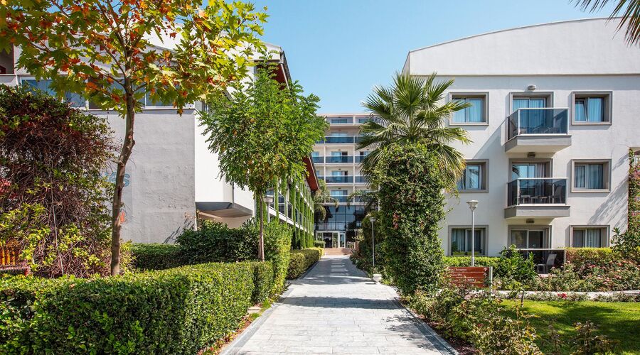 Palm Wings Beach Resort & Spa Kuşadası