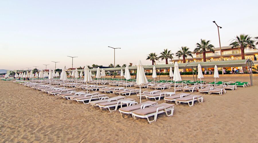 Palm Wings Beach Resort & Spa Kuşadası