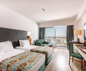 Palm Wings Beach Resort & Spa Kuşadası