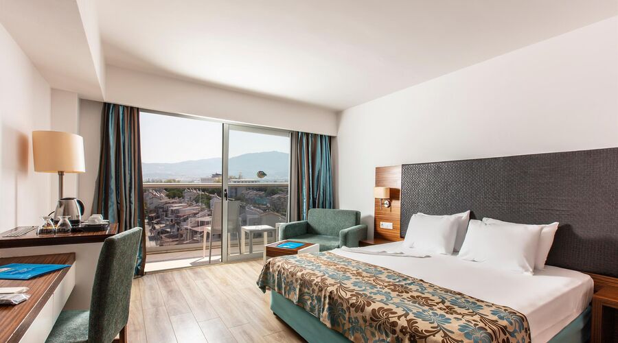 Palm Wings Beach Resort & Spa Kuşadası