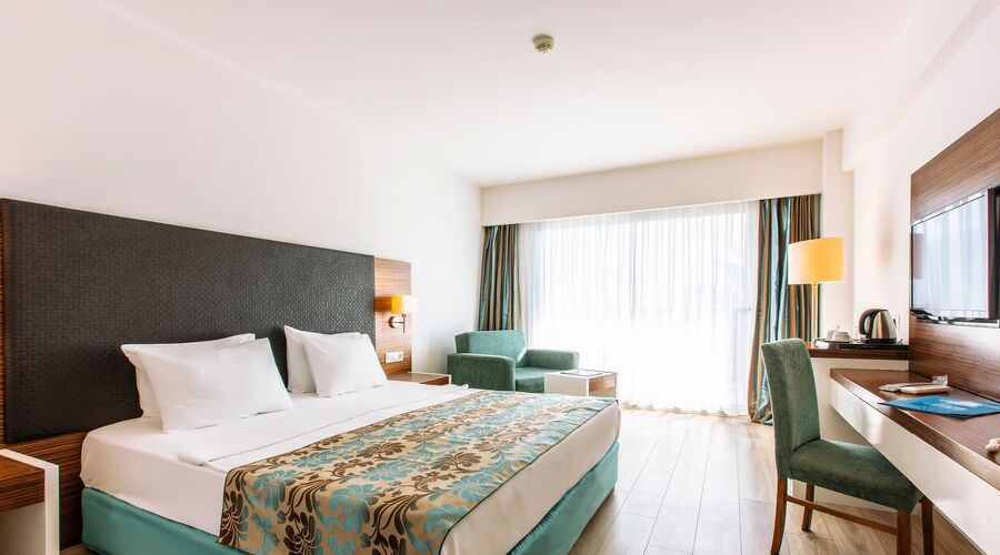 Palm Wings Beach Resort & Spa Kuşadası