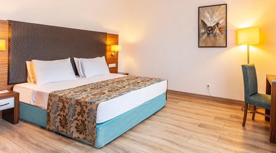 Palm Wings Beach Resort & Spa Kuşadası