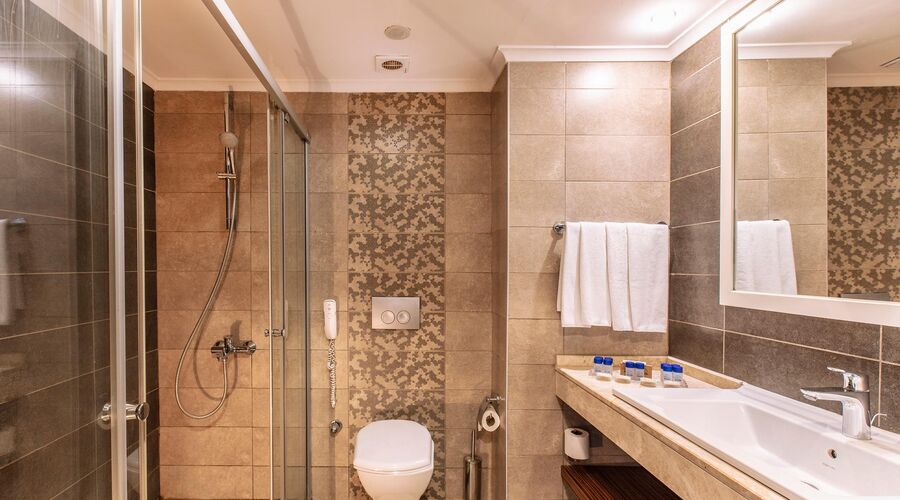 Palm Wings Beach Resort & Spa Kuşadası