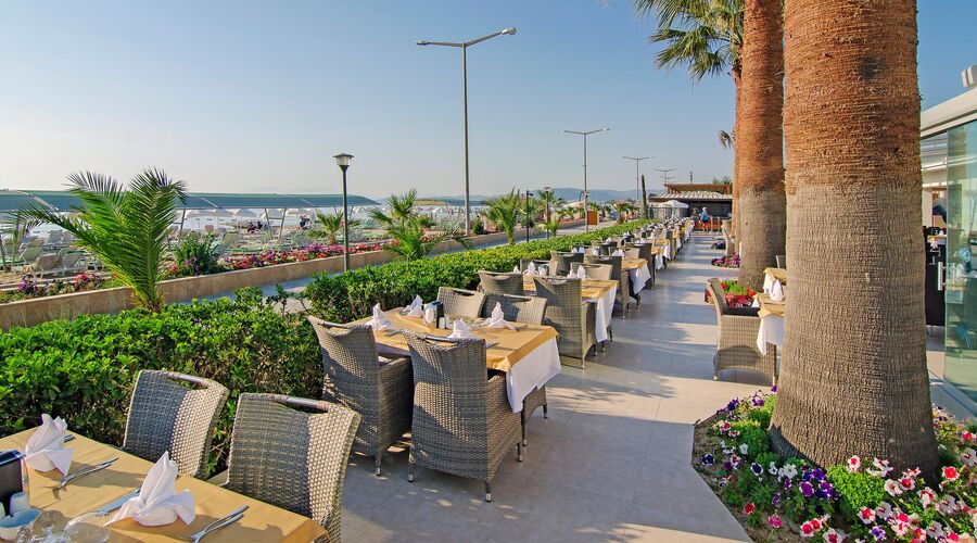 Palm Wings Beach Resort & Spa Kuşadası