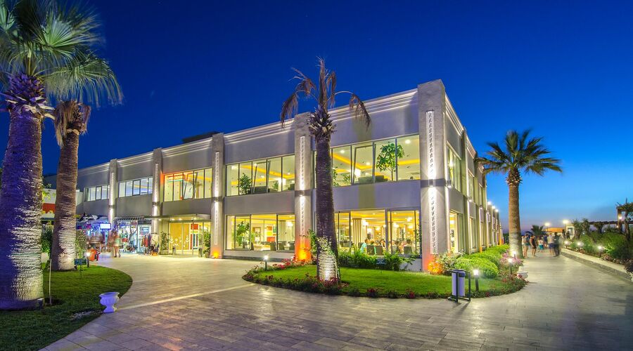 Palm Wings Beach Resort & Spa Kuşadası