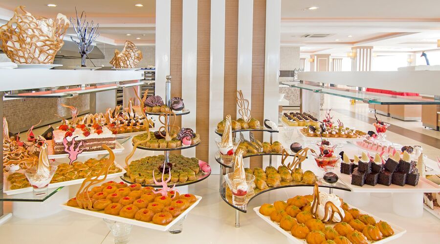 Palm Wings Beach Resort & Spa Kuşadası