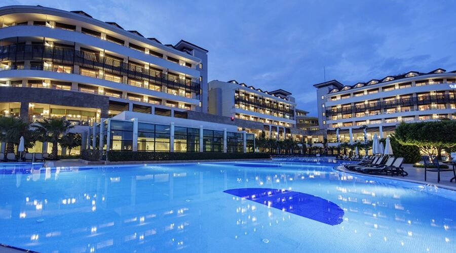 Alba Royal Hotel (+16)