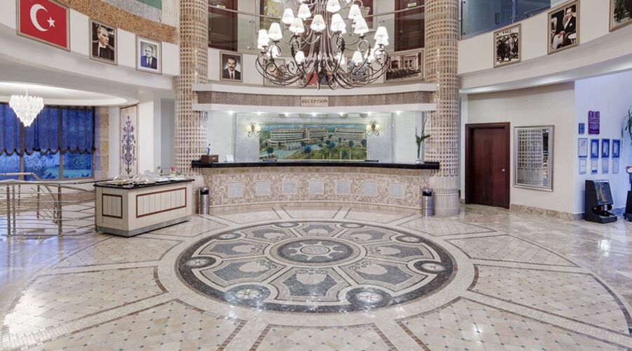 Alba Royal Hotel (+16)