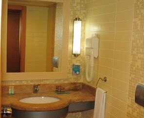 Crystal Admiral Resort Suites & Spa