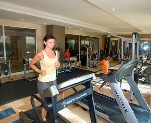 Crystal Admiral Resort Suites & Spa