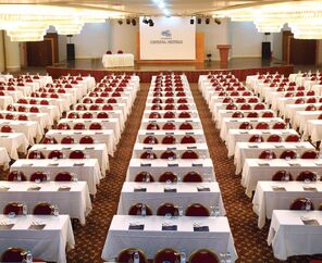 Crystal Admiral Resort Suites & Spa