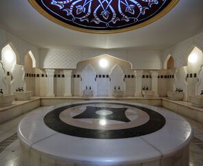 Crystal Admiral Resort Suites & Spa