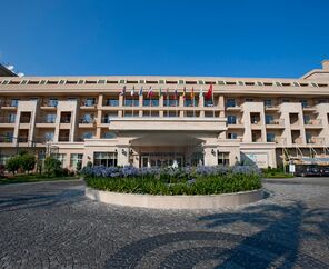 Crystal De Luxe Resort & Spa