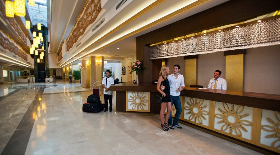 Crystal Tat Beach Golf Resort & Spa