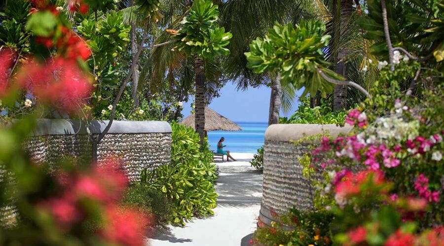 Four Seasons Resort Maldives at Kuda Huraa