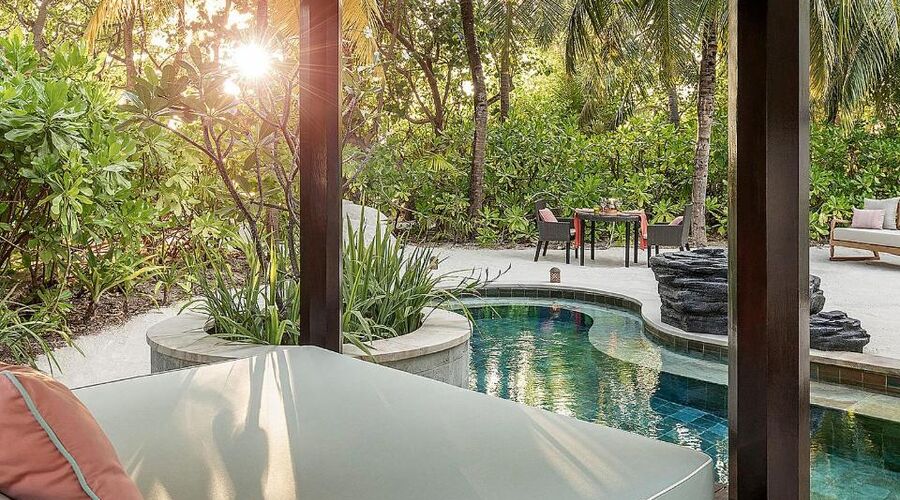 Four Seasons Resort Maldives at Kuda Huraa