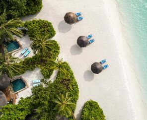 Four Seasons Resort Maldives at Kuda Huraa