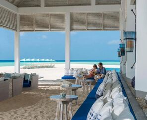 Four Seasons Resort Maldives at Landaa Giraavaru