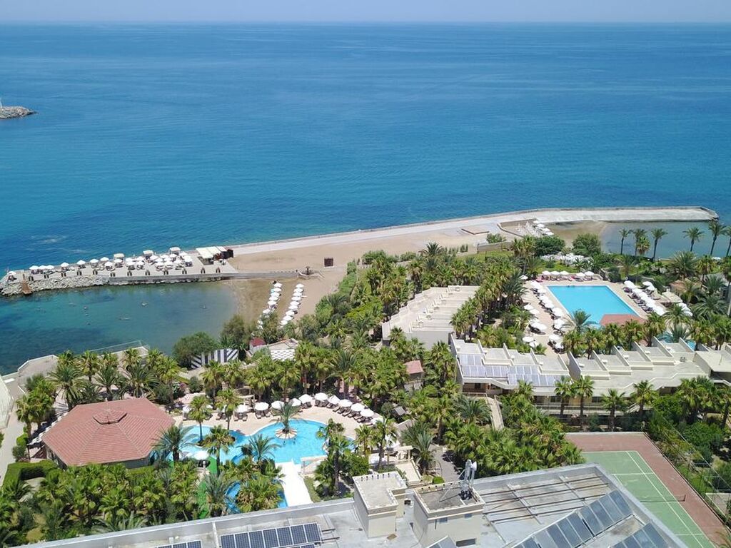 Oscar Resort Hotel & Casino