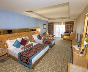 Royal Holiday Palace