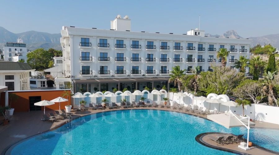 Rocks Hotel