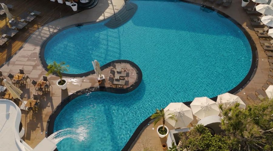 Rocks Hotel