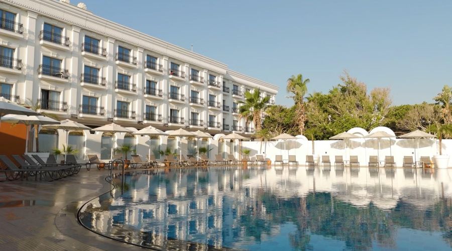 Rocks Hotel
