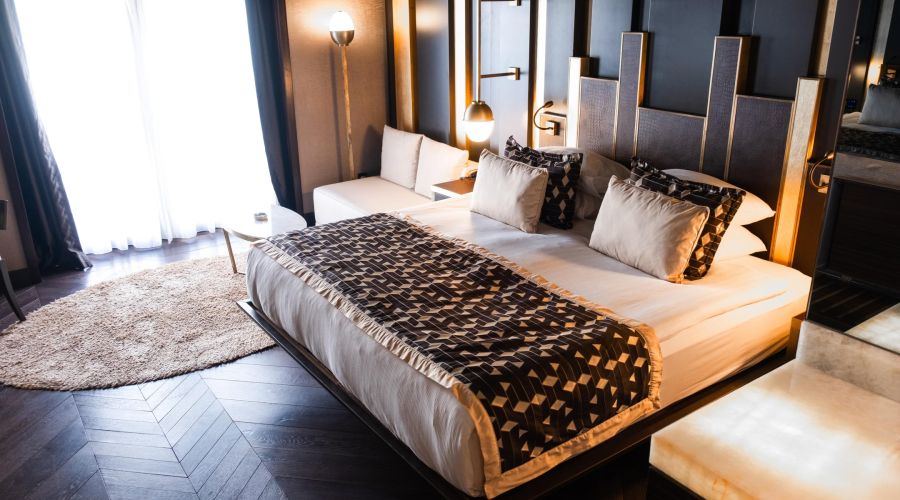 Rocks Hotel
