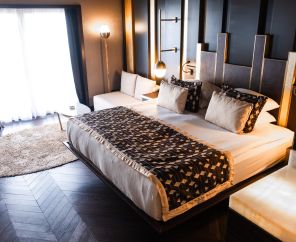 Rocks Hotel