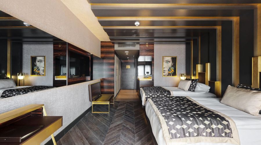 Rocks Hotel