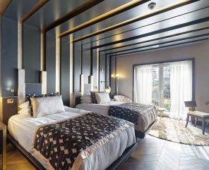 Rocks Hotel