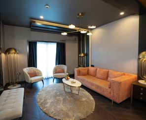 Rocks Hotel