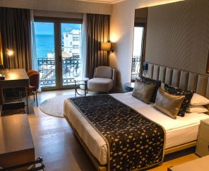 Rocks Hotel
