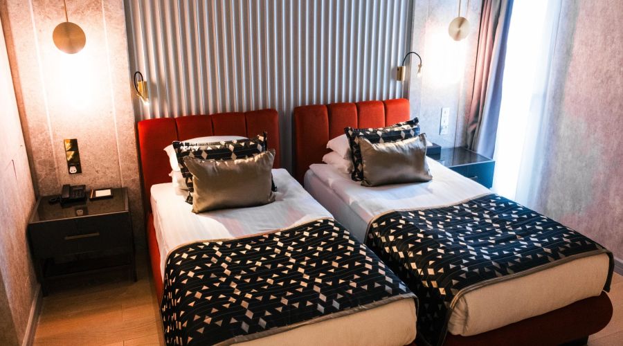 Rocks Hotel