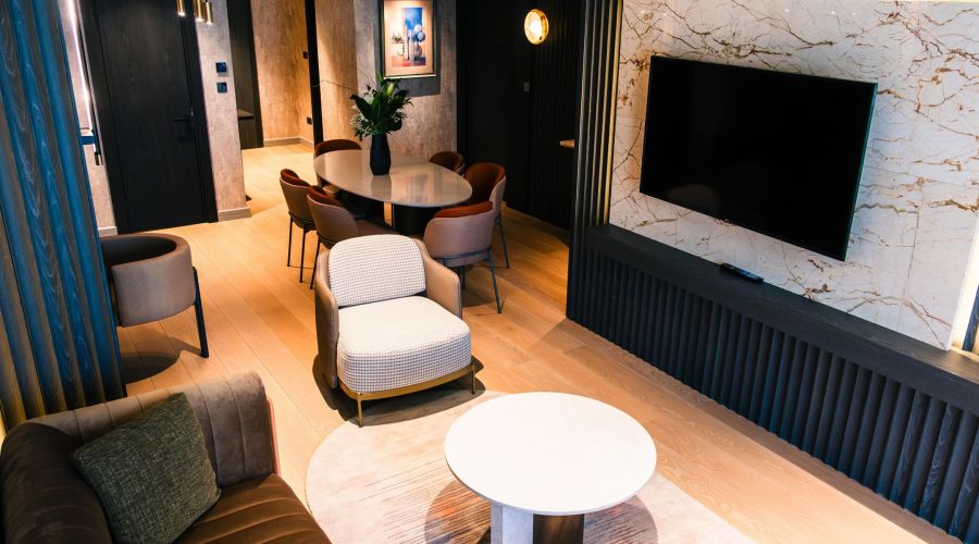 Rocks Hotel