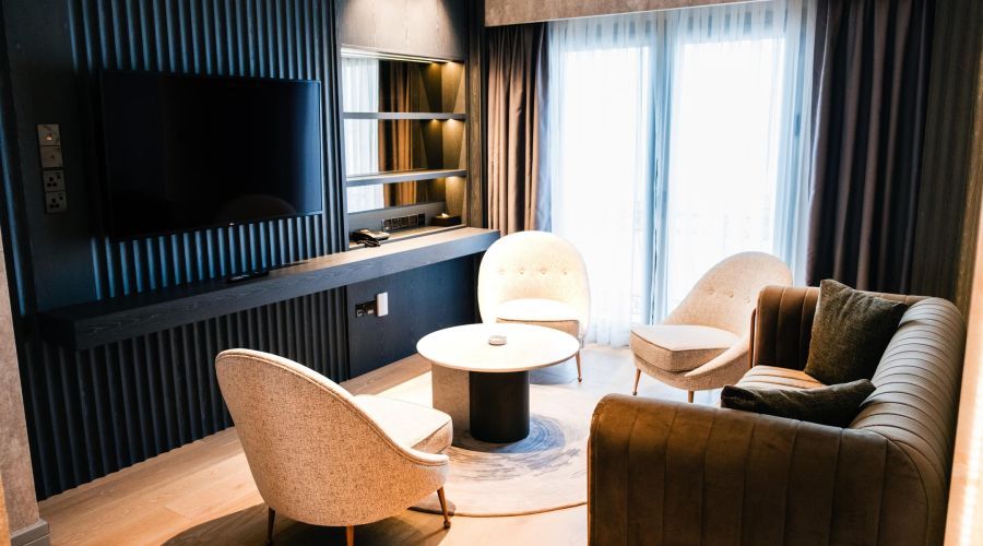 Rocks Hotel