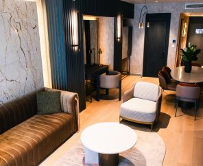 Rocks Hotel