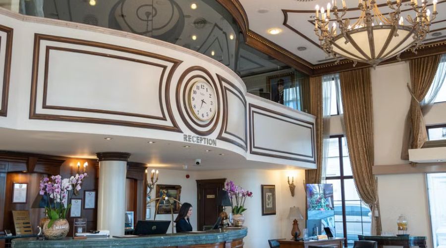 Rocks Hotel